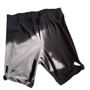 TORRID Black Flower Cut-Out Knit Biker Leggings Yoga Shorts - Size 1 (Torrid)